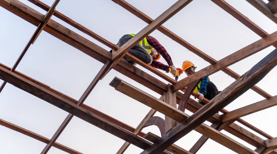 Professional residential roofers in Beach City, OH
